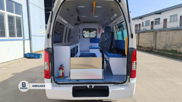 Ambulance - Image 5